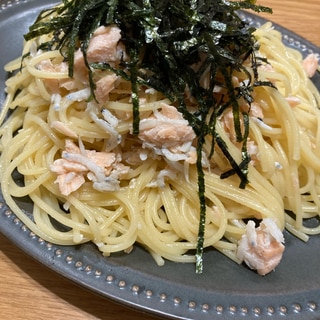 しらすとサーモンの和風パスタ